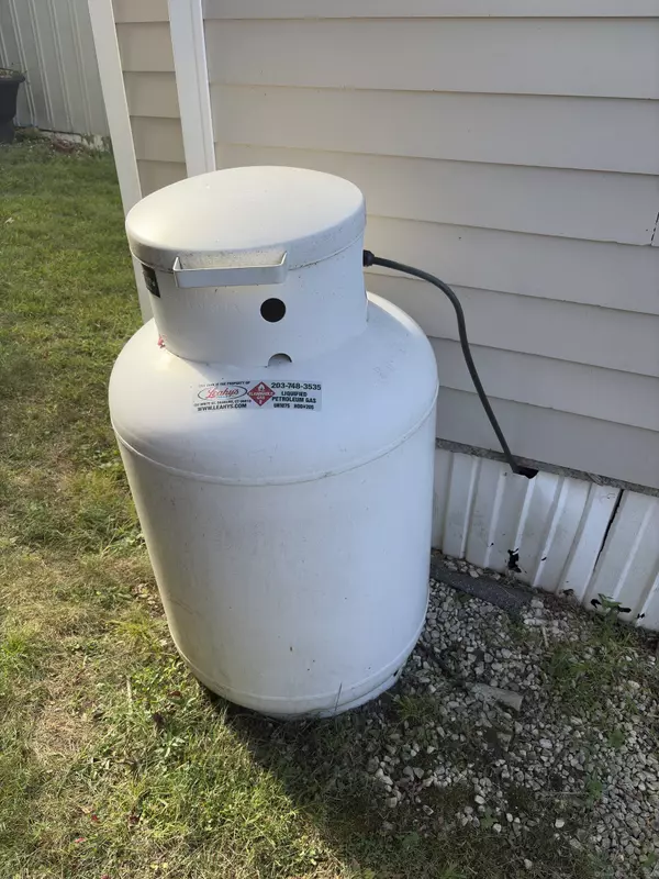 Danbury, CT 06811,158 A BAYBERRY Lane