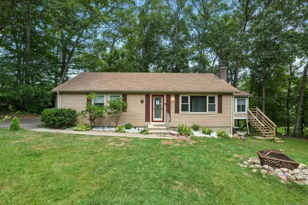 8 Sycamore Road, East Lyme, CT 06357
