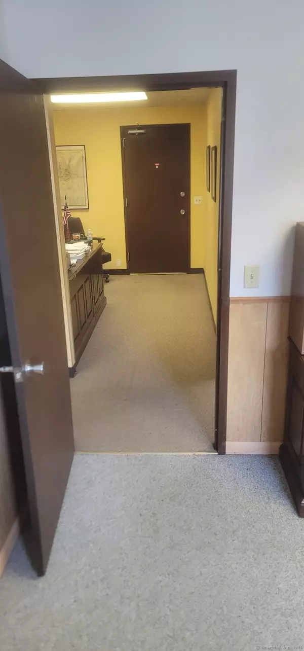 57 North Street #313, Danbury, CT 06810