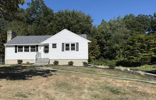 8 Lloyd Road, Norwalk, CT 06850