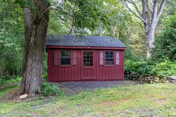 Roxbury, CT 06783,336 South Street