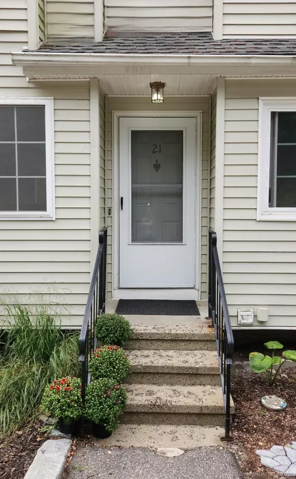 Torrington, CT 06790,505 Harwinton Avenue #APT 21