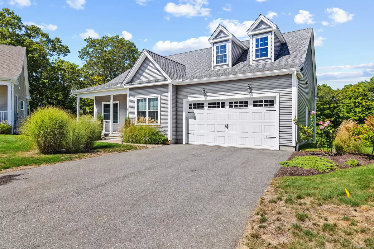 Essex, CT 06426,25 Essex Glen Drive