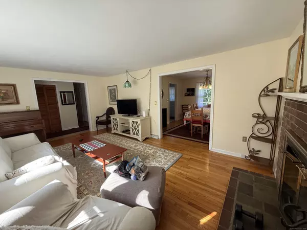 Guilford, CT 06437,475 Saw Mill Road