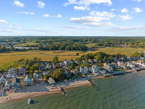 144 Shore Road, Clinton, CT 06413