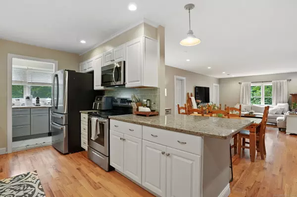 Southbury, CT 06488,60 Pascoe Drive