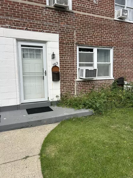 253 Court D Court #253, Bridgeport, CT 06610