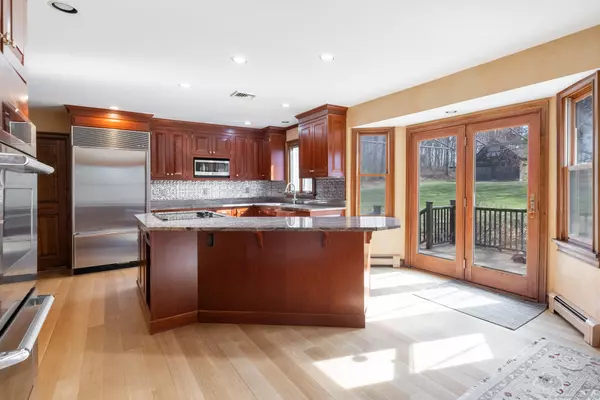 Woodbury, CT 06798,38 Barnhill Road