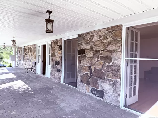 Stamford, CT 06902,151 Courtland Avenue #APT 1