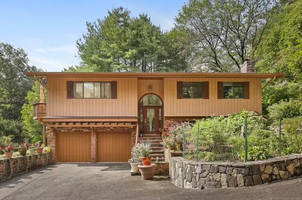 350 Valley Road, Greenwich, CT 06807