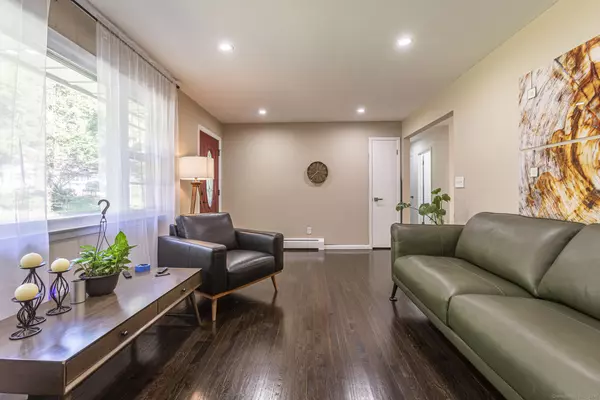 Meriden, CT 06450,180 Wayne Lane