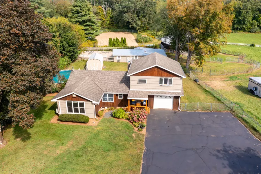 41 Oakwood Lane, Columbia, CT 06237