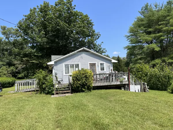 New Milford, CT 06755,152 South Kent Road