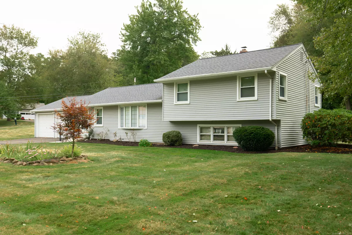 Wallingford, CT 06492,112 Quigley Road