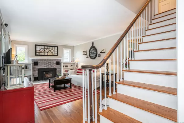 Farmington, CT 06085,6 Burlington Road