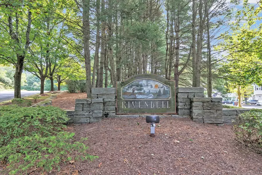 52 Katherine Court #52, Shelton, CT 06484