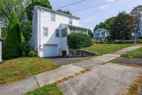 North Haven, CT 06473,36 Bayard Avenue