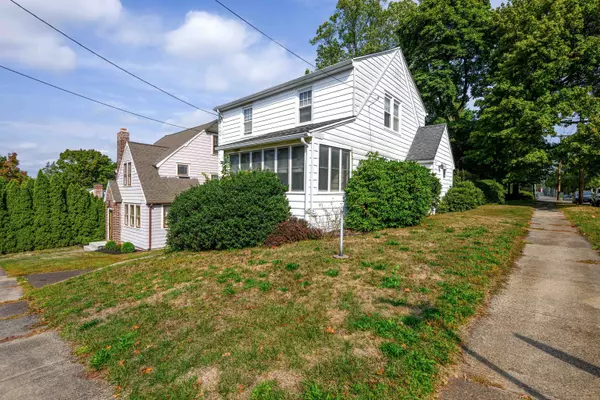 North Haven, CT 06473,36 Bayard Avenue