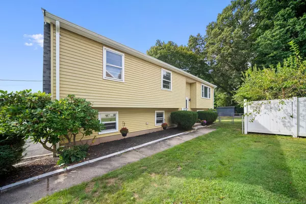 28 Kelsey Street, Newington, CT 06111