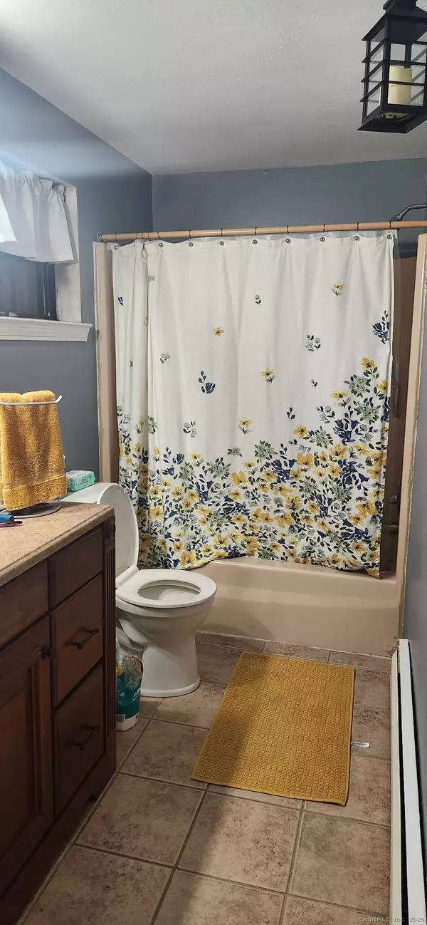 Meriden, CT 06450,804 Blackstone Village #804