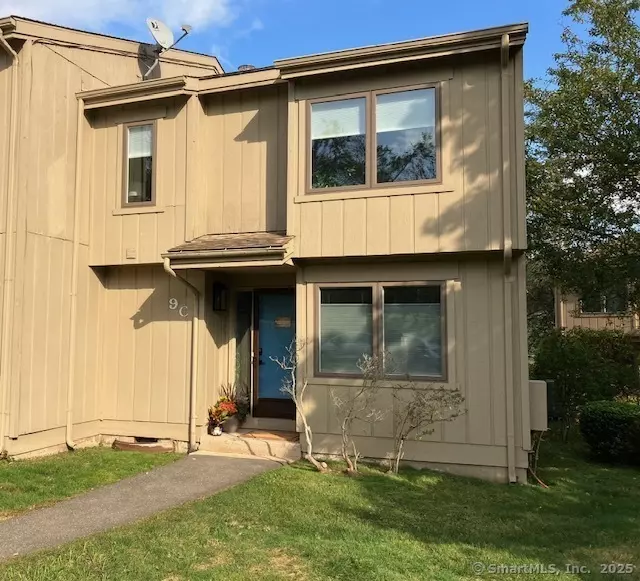 Wallingford, CT 06492,9 Pilgrim Harbor #C