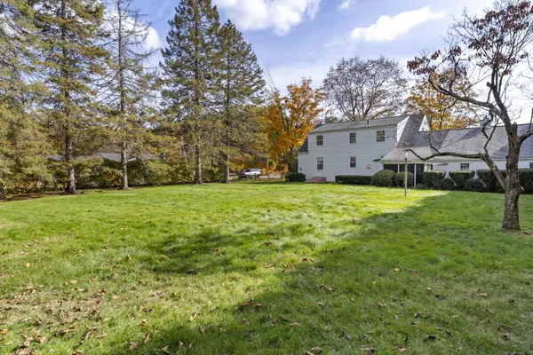 Avon, CT 06085,27 Sherman Avenue