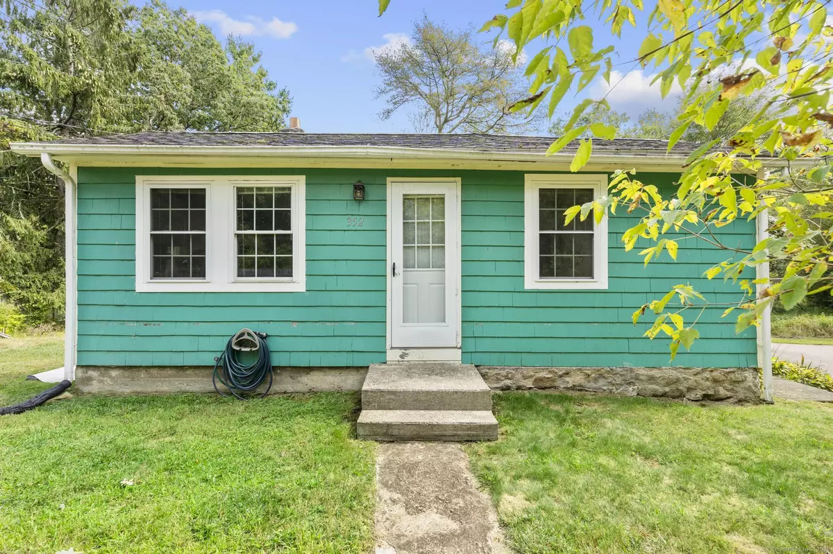 North Stonington, CT 06359,352 Pendleton Hill Road