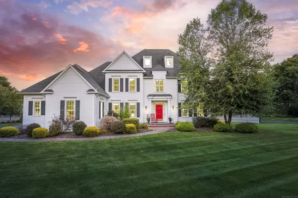 2 Charlotte Court, Avon, CT 06001