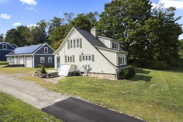 Stonington, CT 06378,587 Taugwonk Road