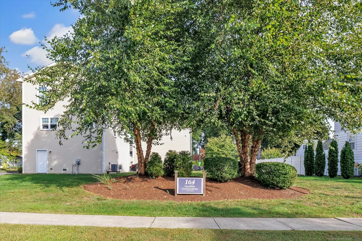 Stratford, CT 06615,164 Hamilton Avenue #4