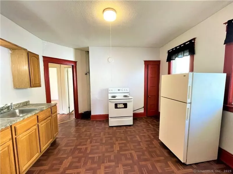 40 Cabot Street, Hartford, CT 06154