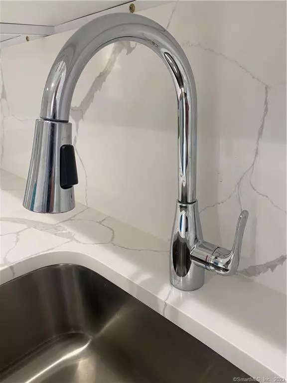 Danbury, CT 06810,31 Lake Avenue #2