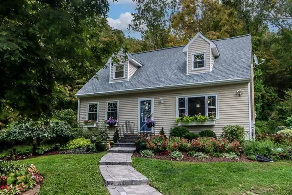 18 Mountain View Road, Kent, CT 06757