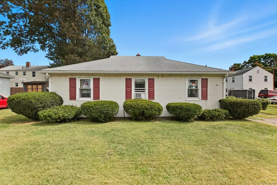 47 Bunce Drive, Manchester, CT 06040