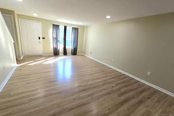 Glastonbury, CT 06033,5 Periwinkle Lane #5