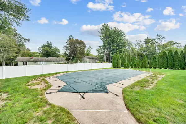 Bloomfield, CT 06002,11 Westbrook Road