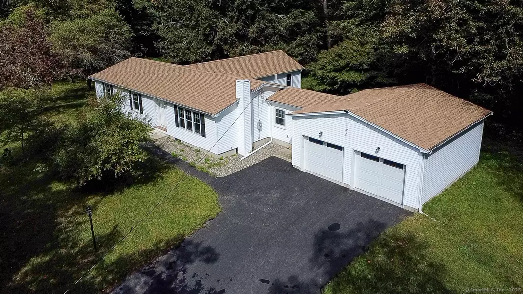 815 Mashamoquet Road, Pomfret, CT 06259