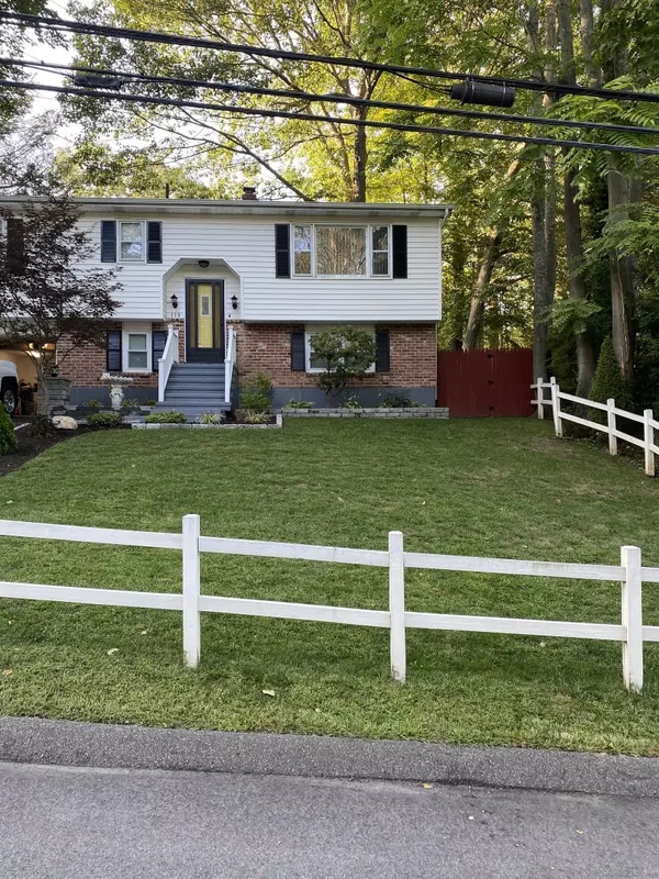 110 Wooster Avenue, Waterbury, CT 06708