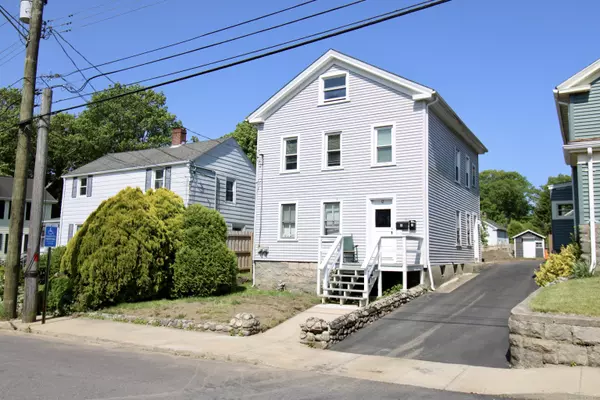 12 Robinson Street #2, Stonington, CT 06379