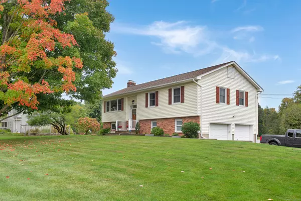 Ridgefield, CT 06877,31 Ridgecrest Drive