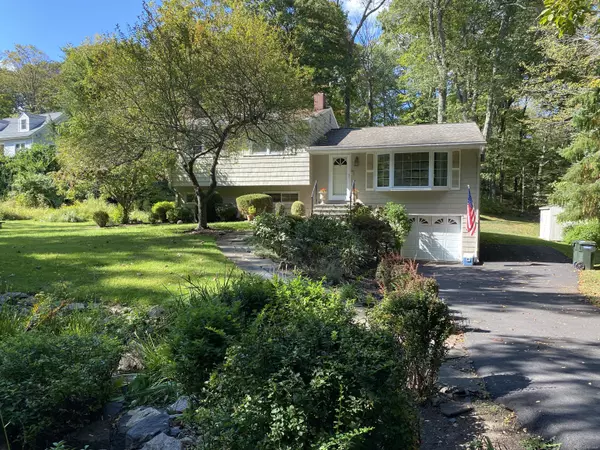 Ridgefield, CT 06877,83 Aspen Ledges Road