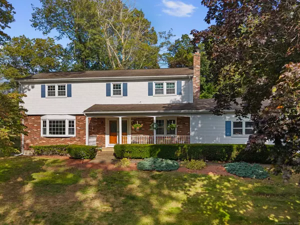 2 Brookfield Drive, East Lyme, CT 06333