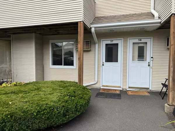 Danbury, CT 06811,136 Pembroke Road #7-57