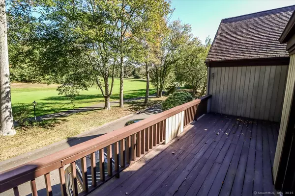 Stratford, CT 06614,664 Osage Lane #A