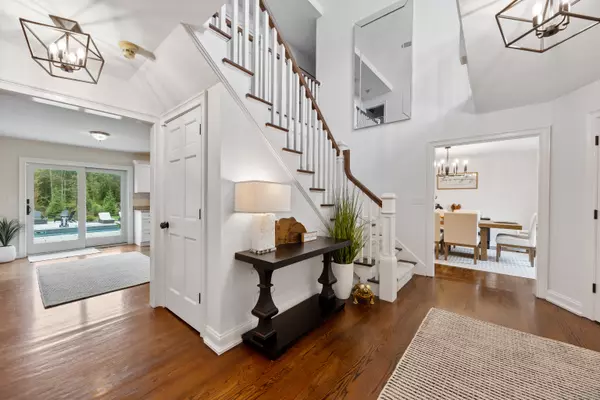 North Haven, CT 06473,33 Justine Drive