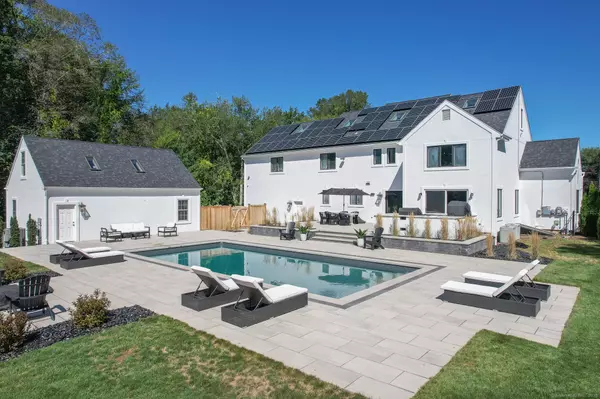 33 Justine Drive, North Haven, CT 06473