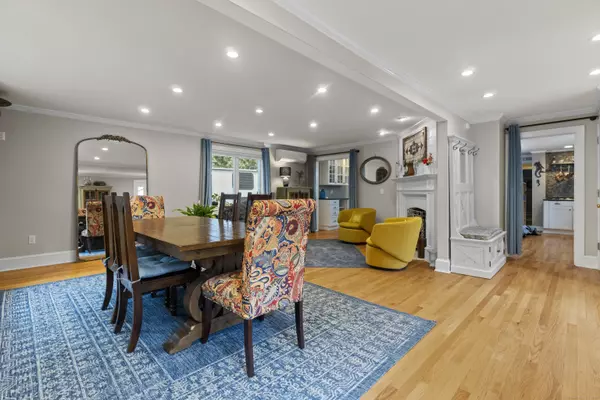 Old Saybrook, CT 06475,24 Cottage Place