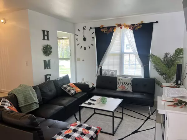 Bridgeport, CT 06610,11 Nob Hill Circle #11