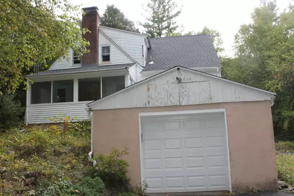 Hamden, CT 06514,950 Benham Street