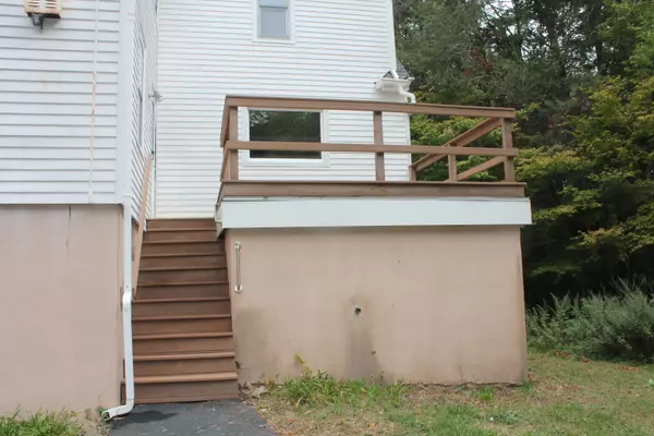 Hamden, CT 06514,950 Benham Street